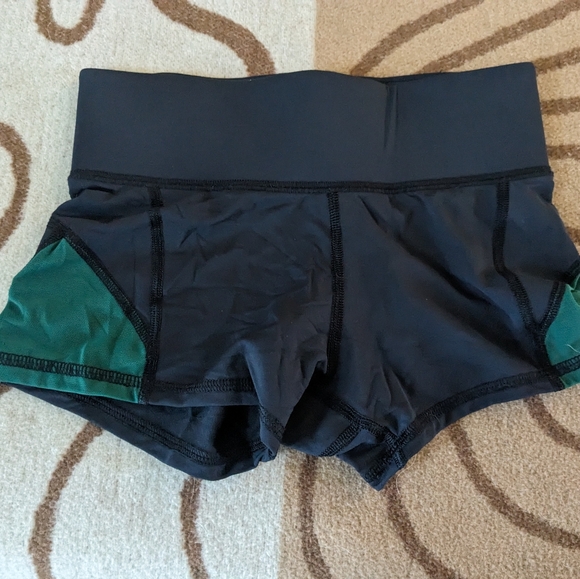 Never worn michi spandex shorts - Picture 2 of 5